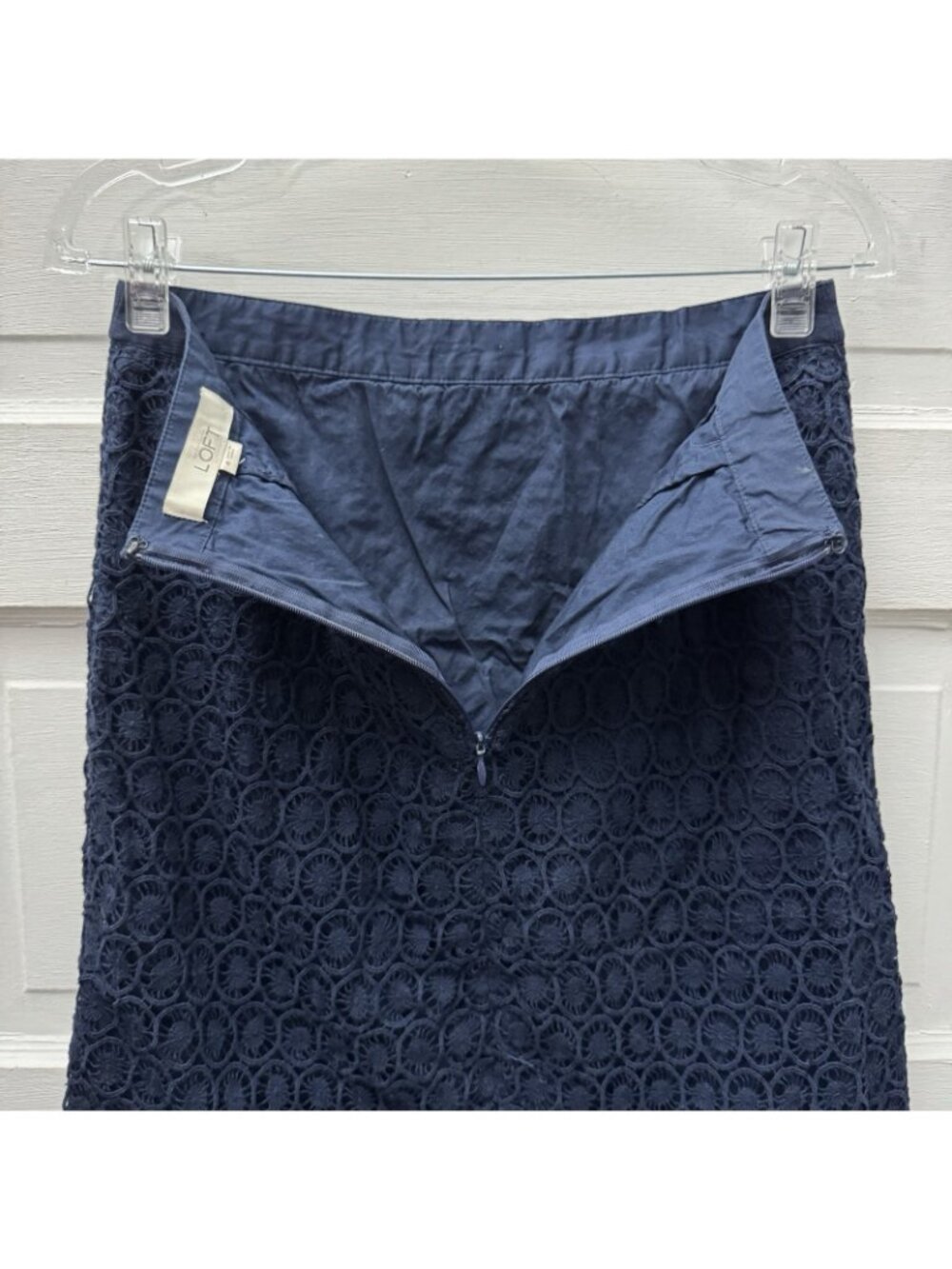 LOFT Womens Size 4 Navy Crochet Lace A-Line Midi Skirt Lined - Picture 4 of 8